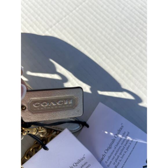 Coach | Gold Trail Crossbody Bag with Quilting - Picture 14 of 16